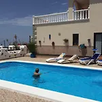 Apartmán Casantilvia Heated Pool Paradise *